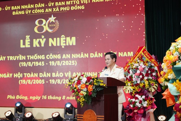 Phát huy truyền thống Công an xã Phù Đổng, bảo vệ bình yên và hạnh phúc của nhân dân - ảnh 4