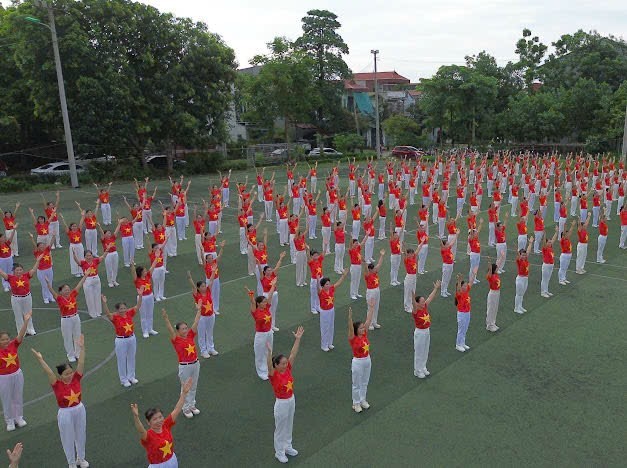 Hơn 80.000 cán bộ, hội viên phụ nữ Thủ đô đồng diễn dân vũ chào mừng Quốc khánh 2/9 - ảnh 18