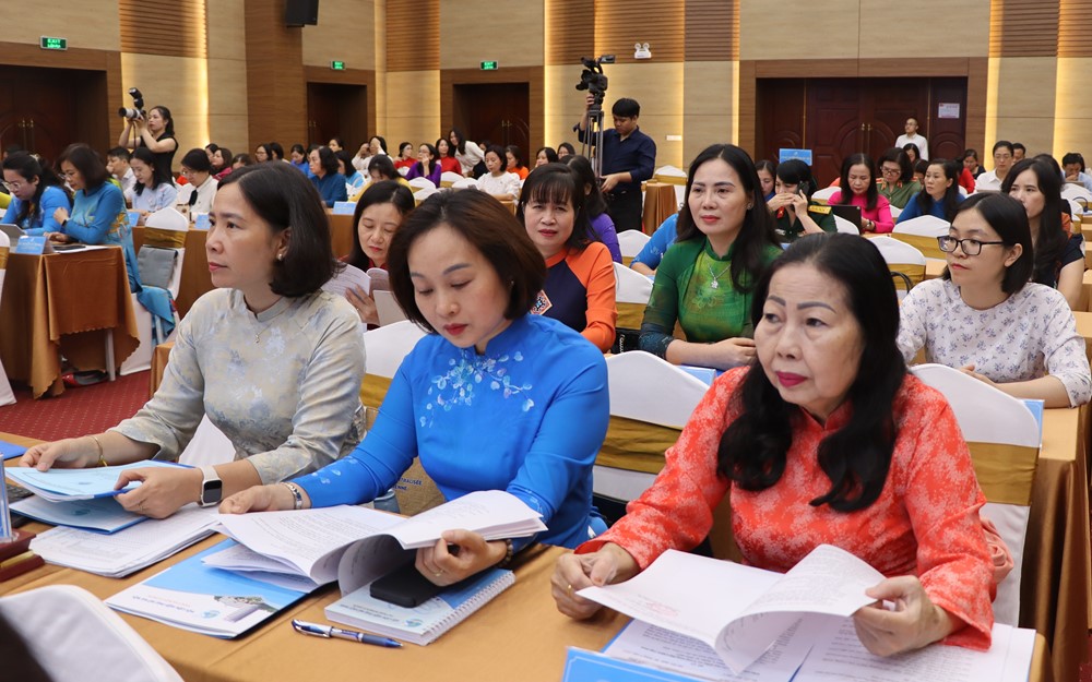 Hội nghị lần thứ 14 Ban Chấp hành TƯ Hội LHPN Việt Nam, khóa XIII thông qua nhiều nội dung quan trọng - ảnh 9