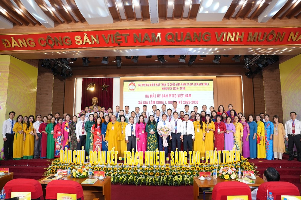  Phát huy sức mạnh khối đại đoàn kết toàn dân, xây dựng xã Gia Lâm sáng - xanh - sạch - đẹp - ảnh 1