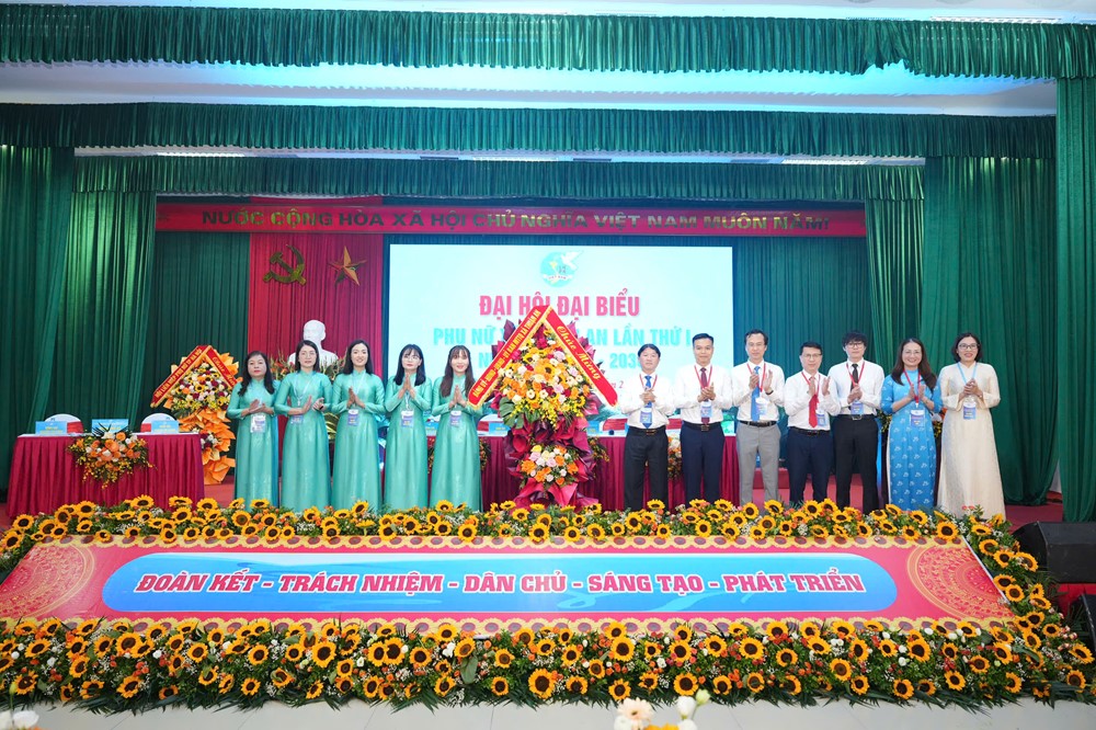 Phụ nữ xã Thuận An góp phần xây dựng xã ngày càng giàu đẹp, dân chủ, văn minh - ảnh 3