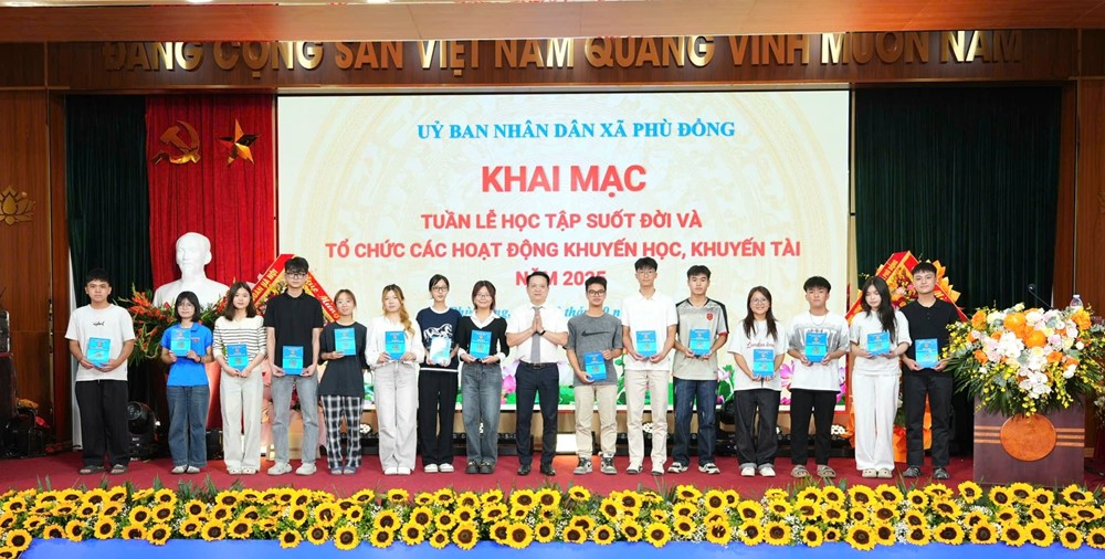 UBND xã Phù Đổng: Khai mạc Tuần lễ học tập suốt đời  - ảnh 5