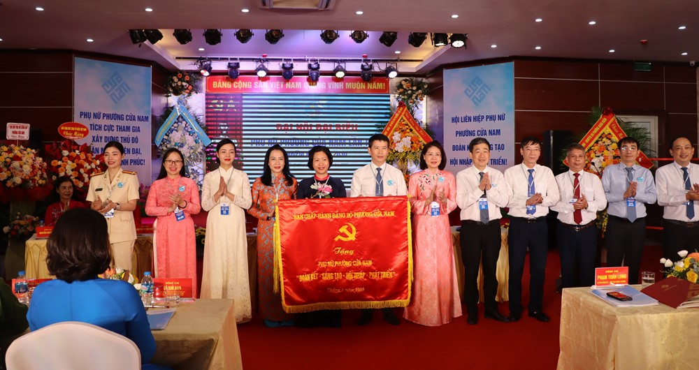 Hoàn thành Đại hội đại biểu phụ nữ lần thứ I, nhiệm kỳ 2025-2030 Hà Nội: 126/126 xã, phường đã t - ảnh 11