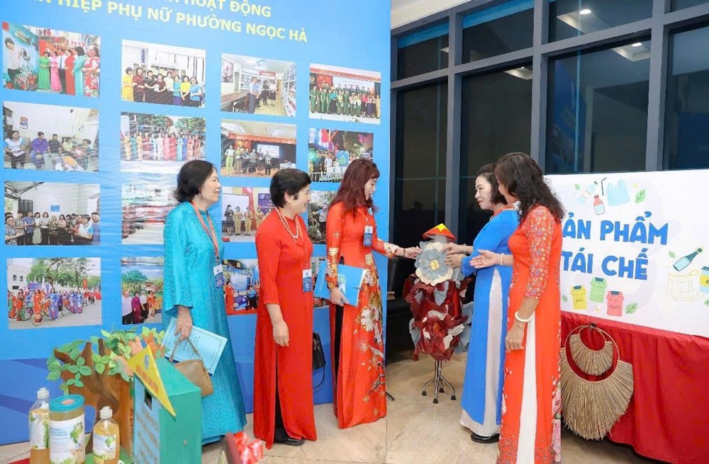 Hoàn thành Đại hội đại biểu phụ nữ lần thứ I, nhiệm kỳ 2025-2030 Hà Nội: 126/126 xã, phường đã t - ảnh 15