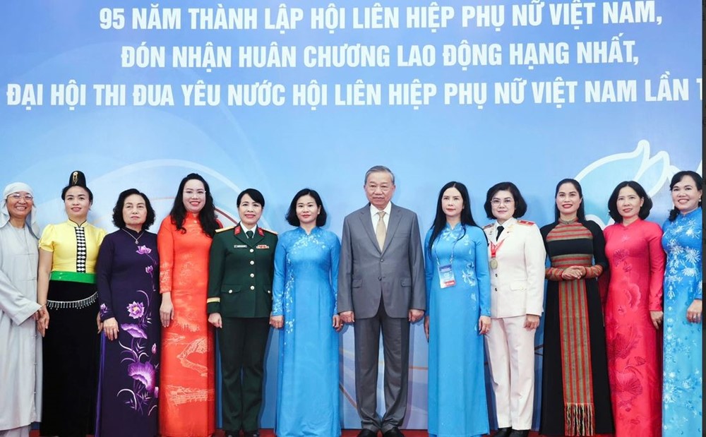 Tổng Bí thư Tô Lâm: Hội Liên hiệp Phụ nữ Việt Nam xứng đáng là địa chỉ tin cậy của phụ nữ cả nước - ảnh 6