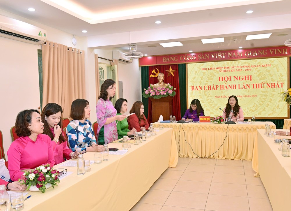 Hội LHPN phường Hoàn Kiếm tổ chức hội nghị Ban Chấp hành lần thứ Nhất - ảnh 3