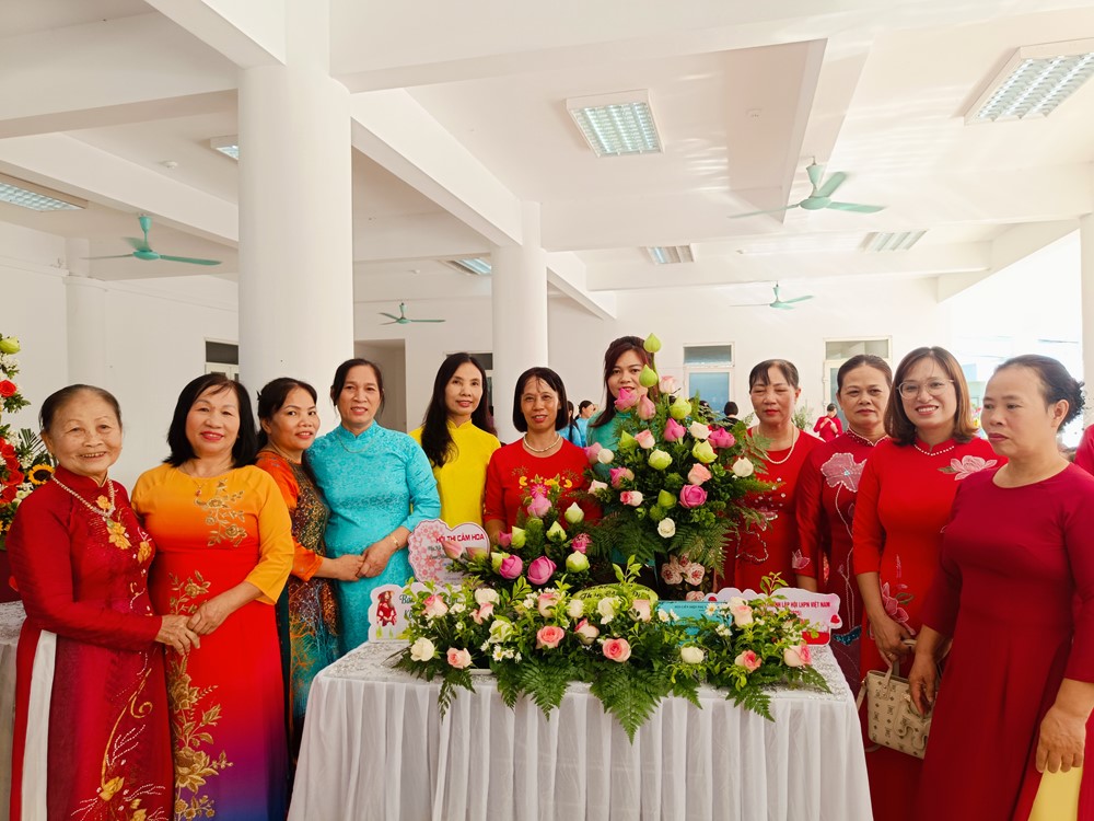 Hội Phụ nữ xã Phù Đổng xứng đáng là địa chỉ tin cậy của chị em phụ nữ - ảnh 8