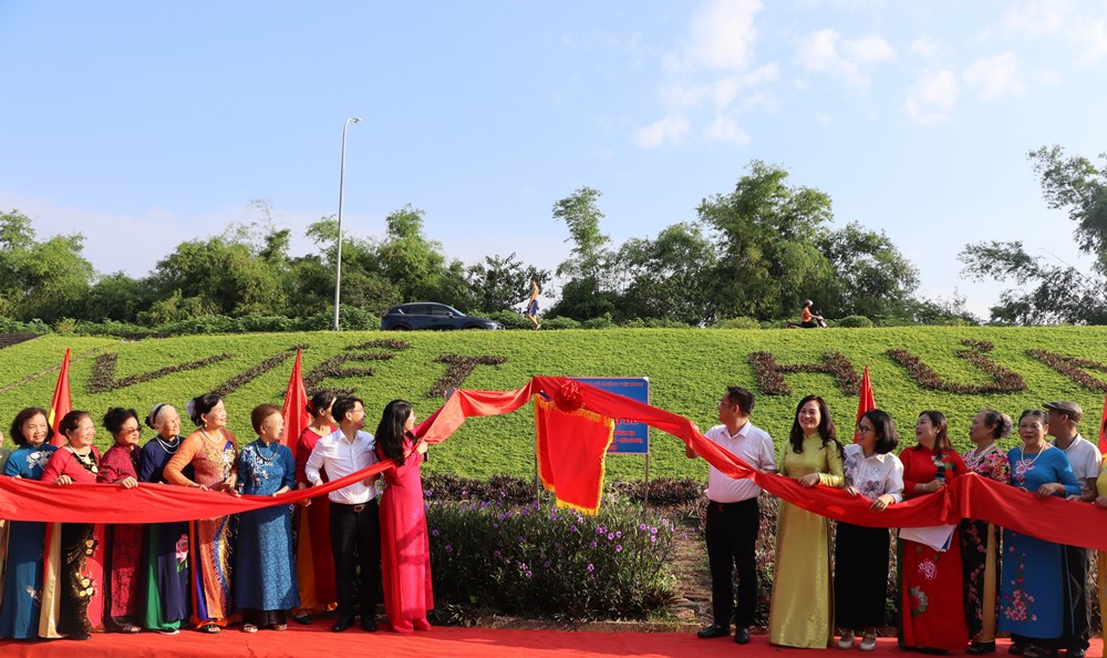 Hội LHPN phường Việt Hưng ra mắt mô hình dân vận khéo “Phủ xanh mái đê”  - ảnh 3