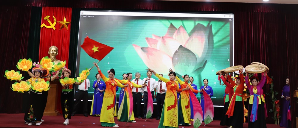 Hội LHPN phường Việt Hưng xây dựng tổ chức Hội vững mạnh toàn diện - ảnh 8