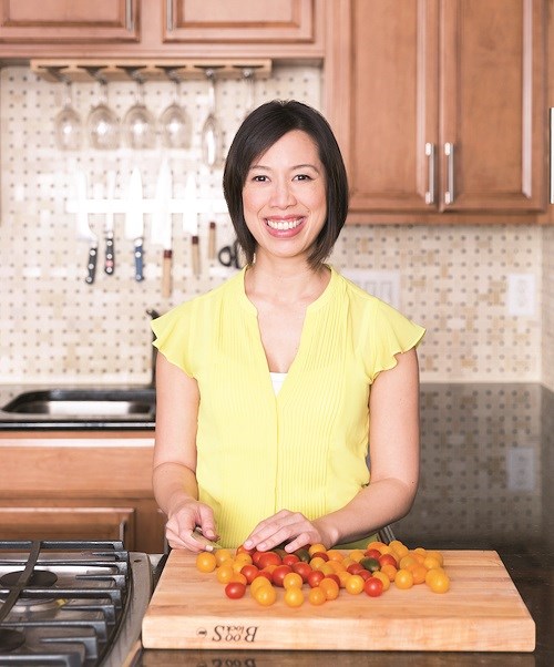 Master Chef Mỹ Christine Hà: Nấu ăn từ những ký ức về mẹ - ảnh 1