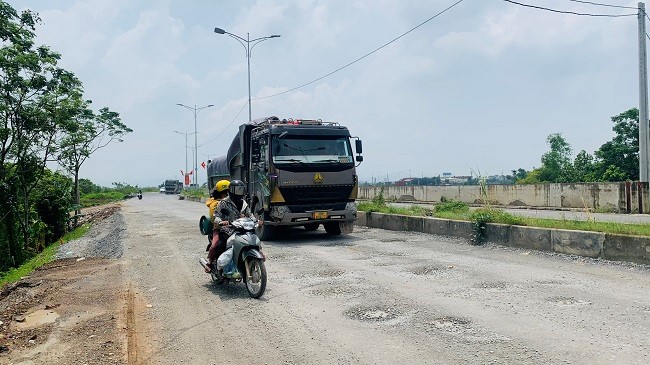 Quốc lộ 21B thi công dở dang gây mất an toàn giao thông - ảnh 1