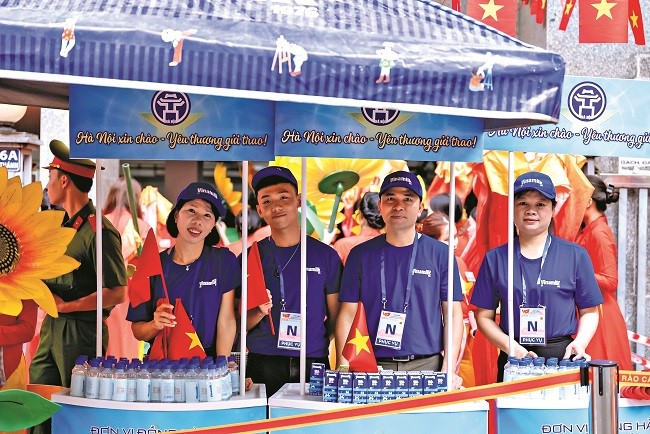 Gần 1 triệu sản phẩm Vinamilk tiếp sức cho đại lễ kỷ niệm 80 năm Quốc khánh 2/9 - ảnh 1