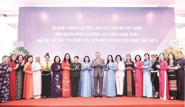 Phụ nữ Việt Nam đổi mới sáng tạo, xây dựng đất nước phát triển hùng cường - ảnh 2