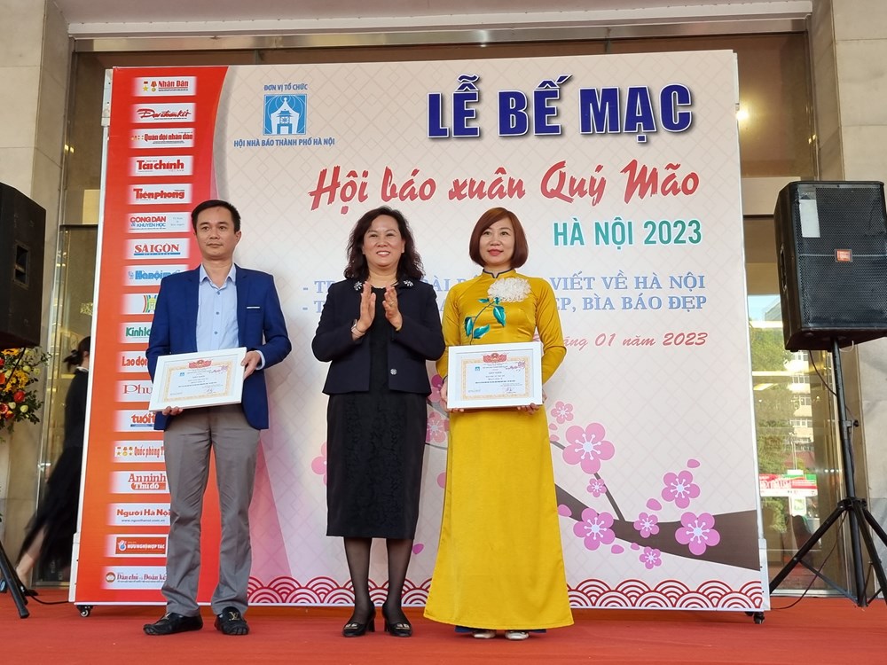 Báo Phụ nữ Thủ đô đạt giải B bài báo đẹp tại Hội báo xuân Quý Mão - Hà Nội 2023 - ảnh 3