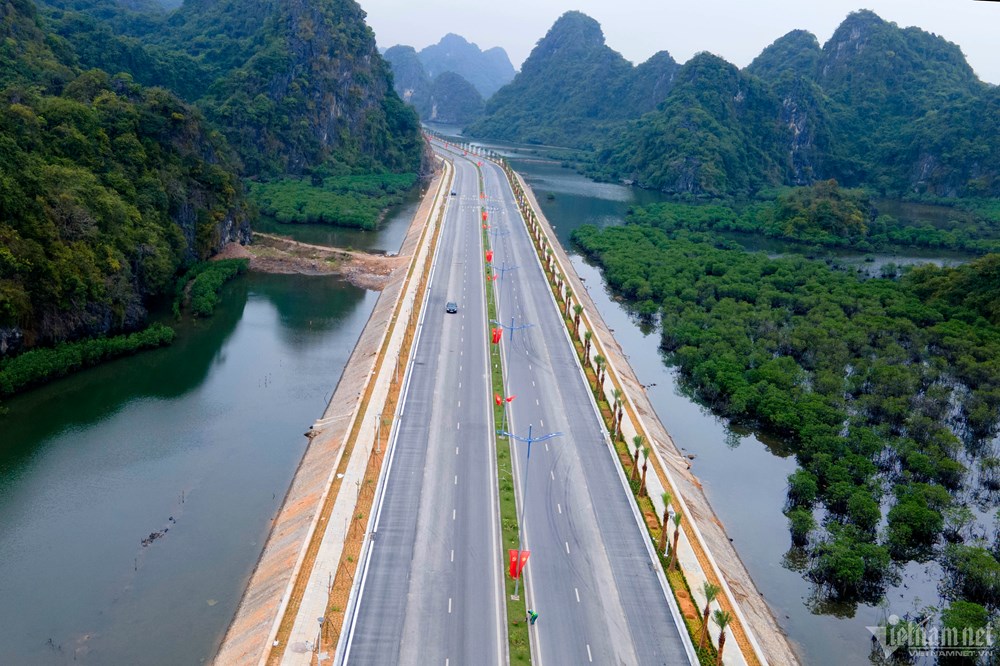 Khánh thành tuyến đường bao biển đẹp nhất Việt Nam - ảnh 2