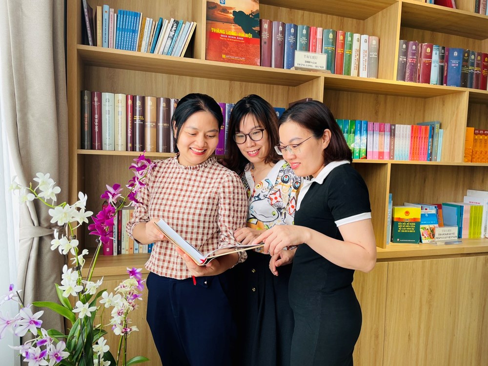 Hội LHPN thành phố Hà Nội khai trương phòng đọc sách - ảnh 9
