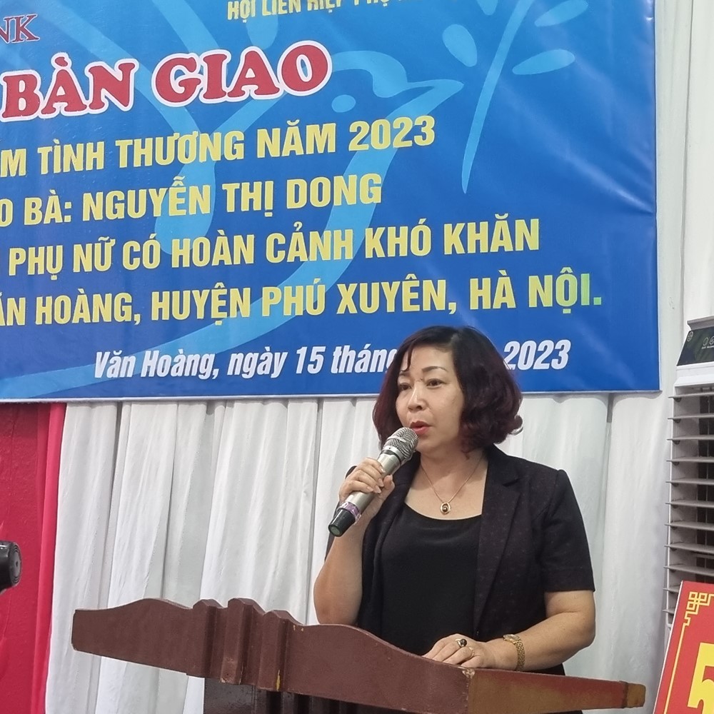 Hội LHPN Hà Nội: Bàn giao “Mái ấm tình thương” cho hội viên phụ nữ có hoàn cảnh khó khăn - ảnh 2