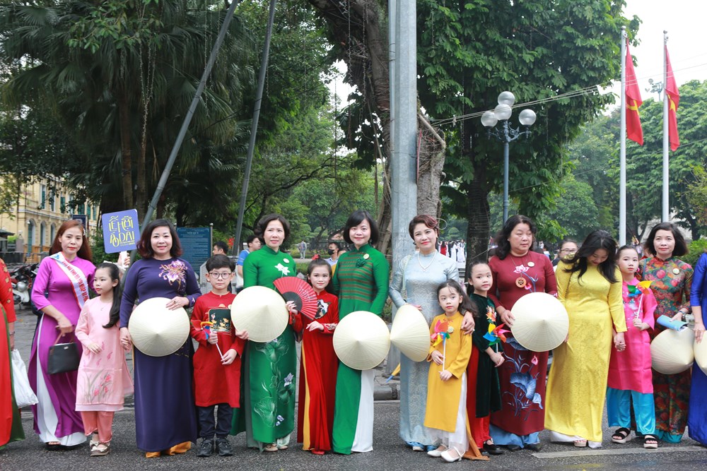 Mỗi hội viên phụ nữ Thủ đô sẽ là một đại sứ du lịch với áo dài truyền thống của dân tộc  - ảnh 5