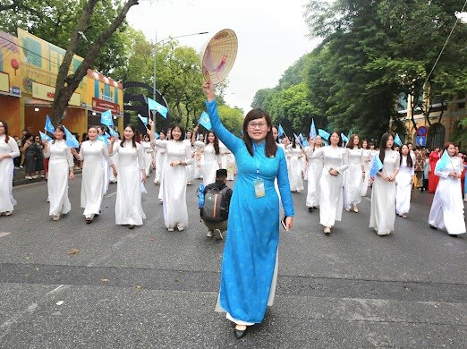 Mỗi hội viên phụ nữ Thủ đô sẽ là một đại sứ du lịch với áo dài truyền thống của dân tộc  - ảnh 9