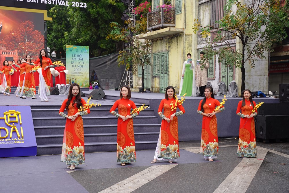 Mỗi hội viên phụ nữ Thủ đô sẽ là một đại sứ du lịch với áo dài truyền thống của dân tộc  - ảnh 17