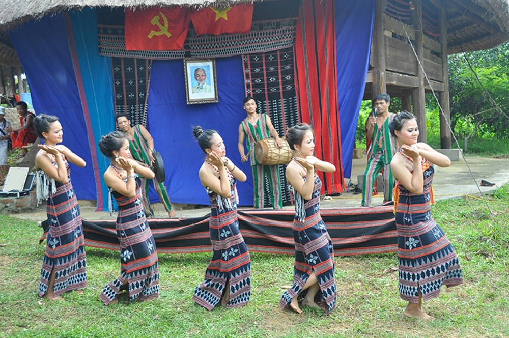 “Theo dấu chân Người” tại Làng Văn hóa du lịch các dân tộc Việt Nam - ảnh 2