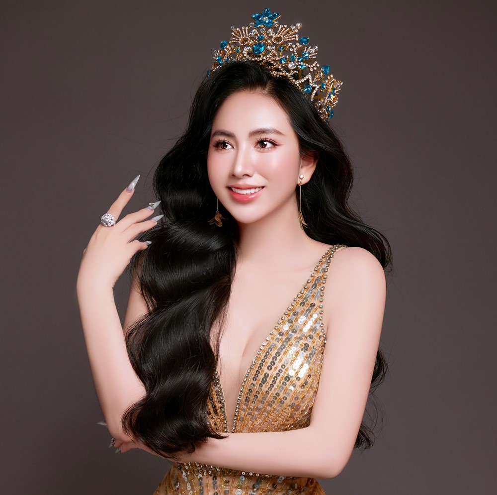  Nhan sắc gợi cảm của tân hoa hậu Trương Thị Mỹ Linh sau đăng quang  - ảnh 5