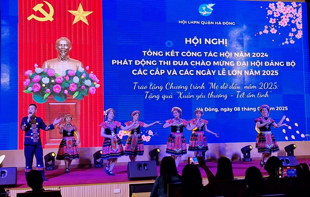 Phụ nữ Hà Đông  phát triển và hội nhập - ảnh 5