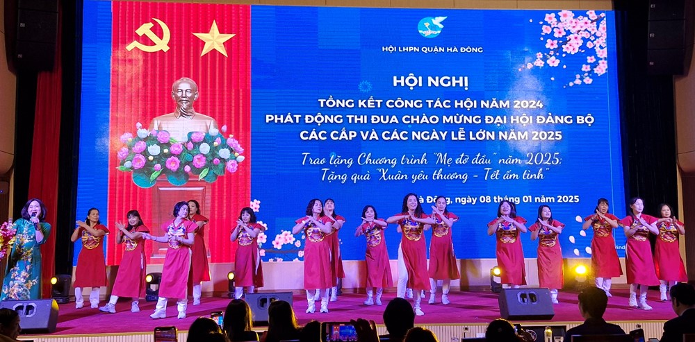 Phụ nữ Hà Đông  phát triển và hội nhập - ảnh 7