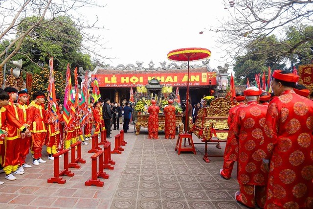Những lễ hội lớn ở miền Bắc không thể bỏ qua khi du Xuân - ảnh 5