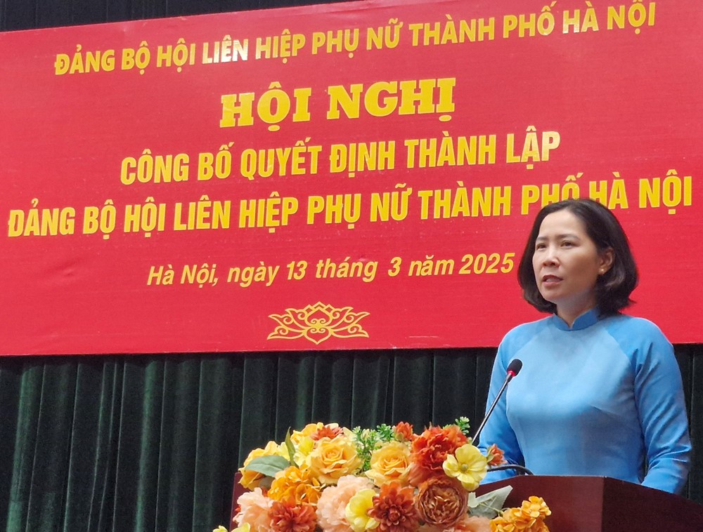 Công bố và trao quyết định thành lập Đảng bộ Hội LHPN thành phố Hà Nội nhiệm kỳ 2020-2025 và nhiệm kỳ 2025 - 2030 - ảnh 4