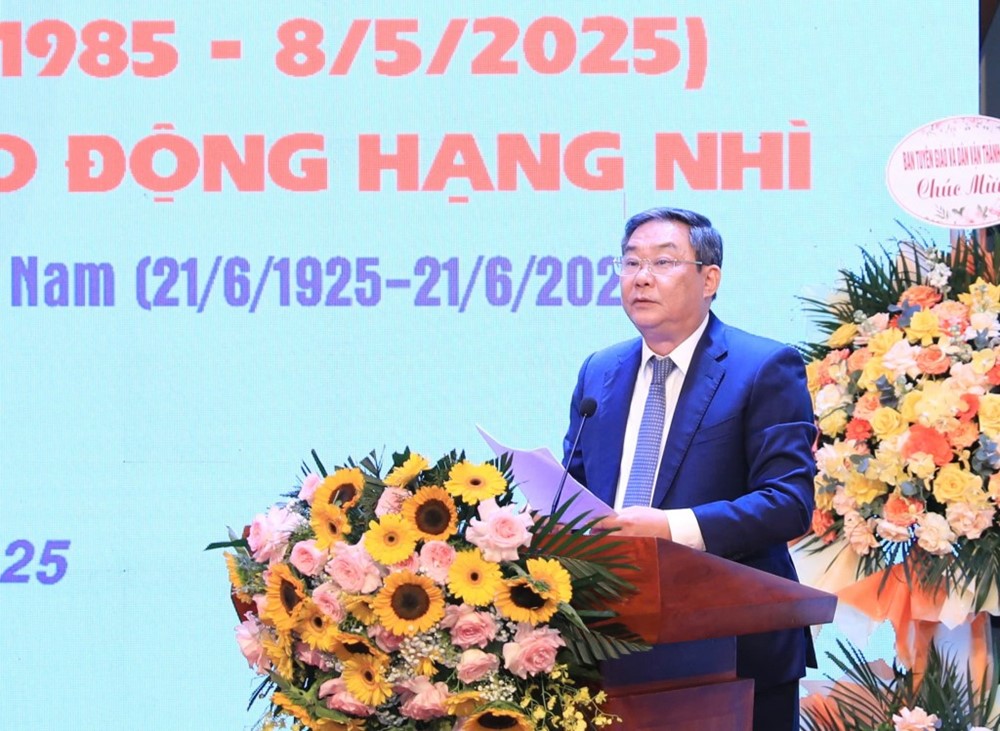 Tạp chí Người Hà Nội kỷ niệm 40 năm ngày thành lập và đón nhận Huân chương Lao động hạng Nhì - ảnh 4