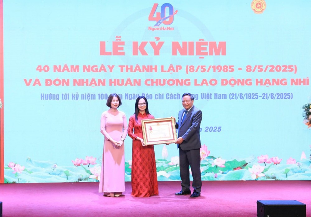 Tạp chí Người Hà Nội kỷ niệm 40 năm ngày thành lập và đón nhận Huân chương Lao động hạng Nhì - ảnh 3