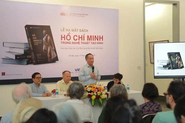 Ra mắt cuốn sách “Hồ Chí Minh trong nghệ thuật tạo hình” - ảnh 1