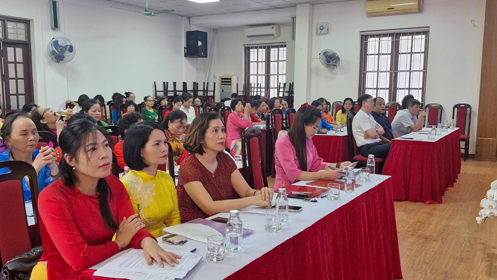 Hội LHPN phường Vĩnh Tuy công bố các quyết định về thành lập Hội LHPN phường  - ảnh 3