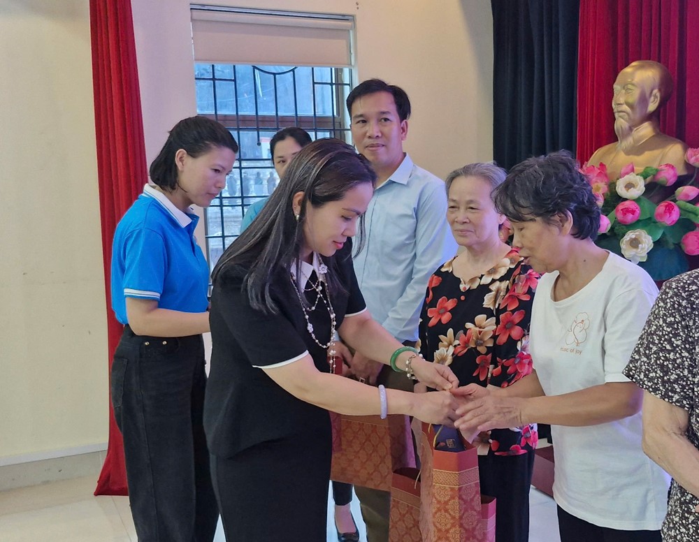 Hội LHPN phường Yên Hòa tổ chức gặp mặt cán bộ hội phụ nữ phường  - ảnh 6
