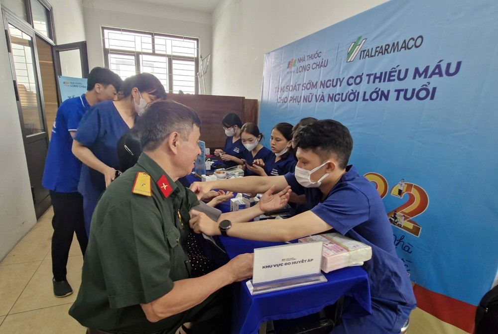 Ủy ban Mặt trận Tổ quốc phường Vĩnh Tuy gặp mặt tri ân đối tượng chính sách  - ảnh 9