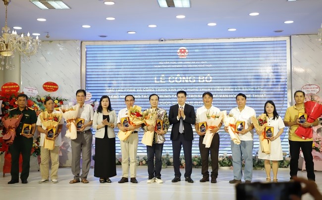 Tôn vinh các tác phẩm và công trình văn học nghệ thuật tiêu biểu trong giai đoạn 2017-2022 - ảnh 1