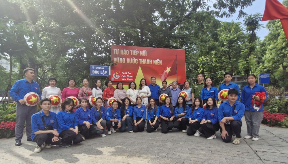  Đoàn Thanh niên và Hội LHPN phường Cửa Nam ký kết chương trình phối hợp về chuyển đổi số  - ảnh 3