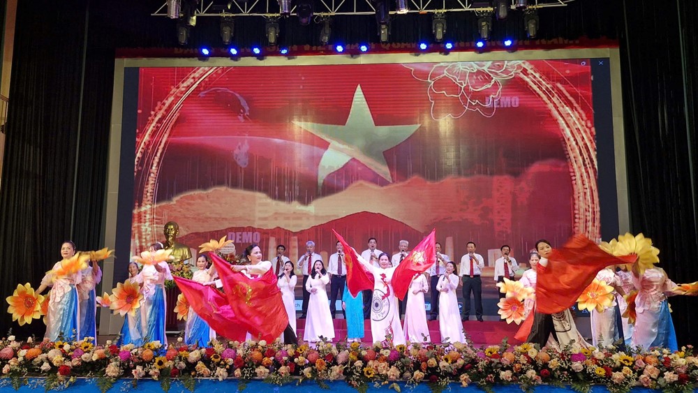 Bà Đỗ Thị Kim Chi giữ chức Chủ tịch Hội Liên hiệp Phụ nữ phường Phú Diễn  - ảnh 5