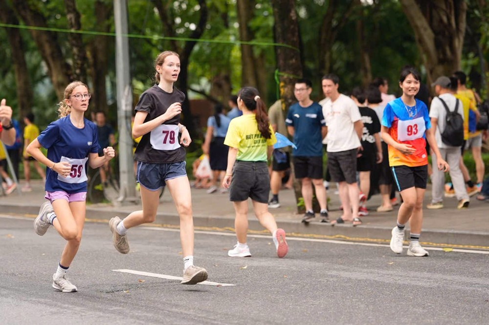 Lan tỏa thông điệp vì hòa bình, nâng tầm phong trào thể thao Thủ đô - ảnh 15