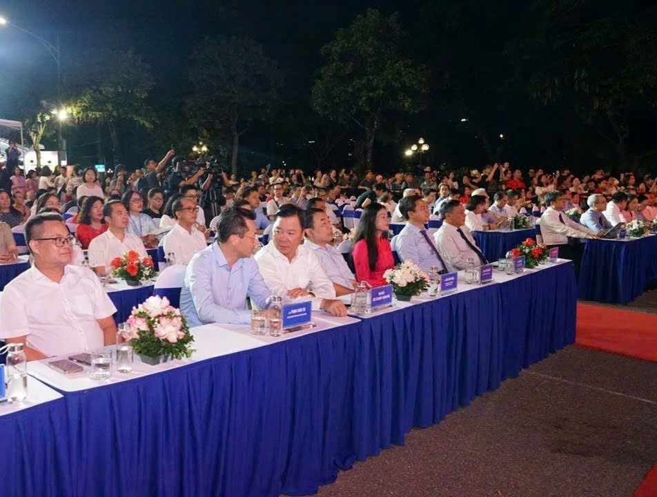 Khai mạc Hội sách Hà Nội lần thứ X - năm 2025 “Thăng Long - Hà Nội Khát vọng vươn mình” - ảnh 1