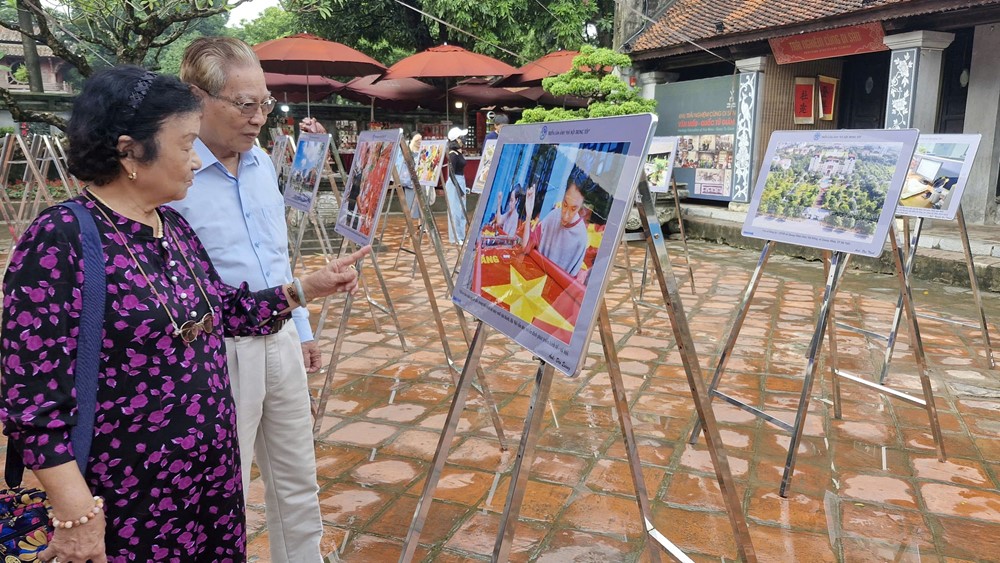 Triển lãm ảnh “Hà Nội trong tôi” 2025: Lan tỏa nét đẹp văn hóa của người Thủ đô - ảnh 8