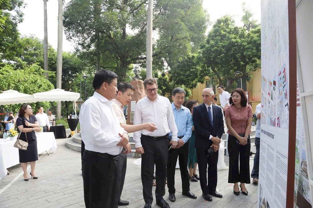Khai mạc trưng bày “Quy hoạch, kiến trúc khu phố cũ Hà Nội“ - ảnh 2