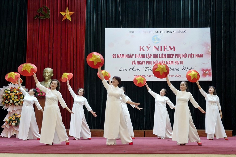 Hội LHPN phường Nghĩa Đô tổ chức kỷ niệm ngày Phụ nữ  Việt Nam 20/10 - ảnh 9