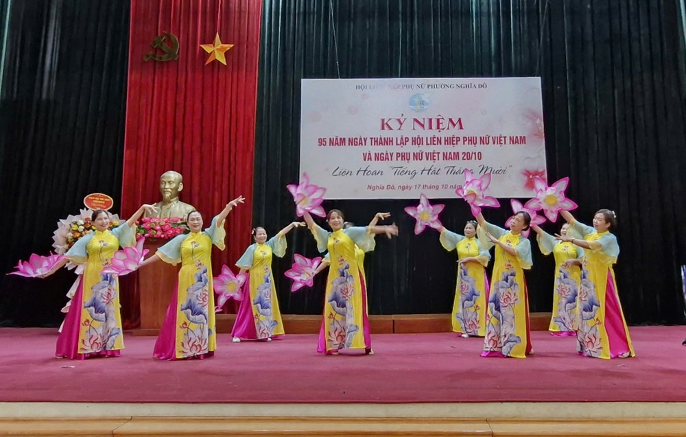 Hội LHPN phường Nghĩa Đô tổ chức kỷ niệm ngày Phụ nữ  Việt Nam 20/10 - ảnh 12