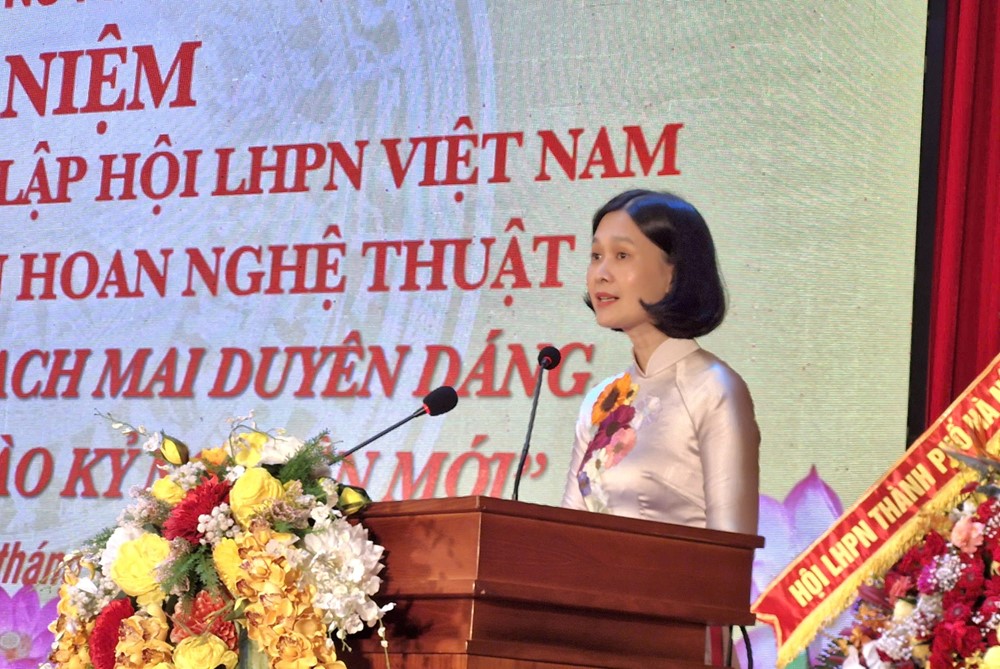 Phụ nữ phường Bạch Mai duyên dáng, sáng tạo bước vào kỷ nguyên mới - ảnh 3