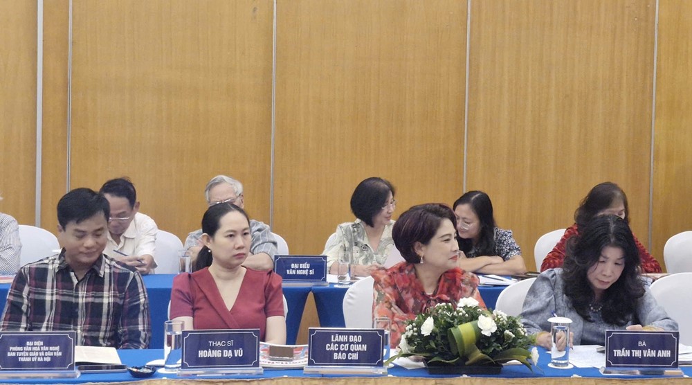 Văn nghệ sĩ Thủ đô đưa Nghị quyết Đại hội XVIII Đảng bộ Thành phố Hà Nội vào cuộc sống  - ảnh 4