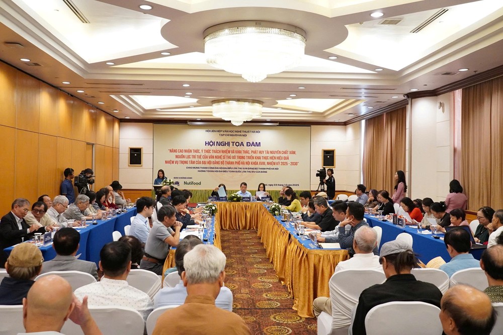 Văn nghệ sĩ Thủ đô đưa Nghị quyết Đại hội XVIII Đảng bộ Thành phố Hà Nội vào cuộc sống  - ảnh 3
