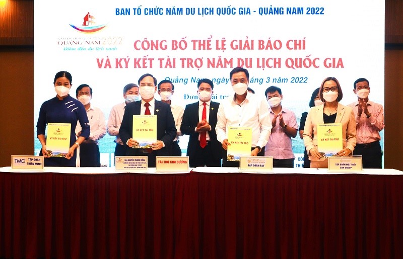 Gia đình và doanh nghiệp của doanh nhân Đỗ Quang Hiển ủng hộ Điện Biên 20 tỷ đồng xây nhà cho hộ nghèo - ảnh 4