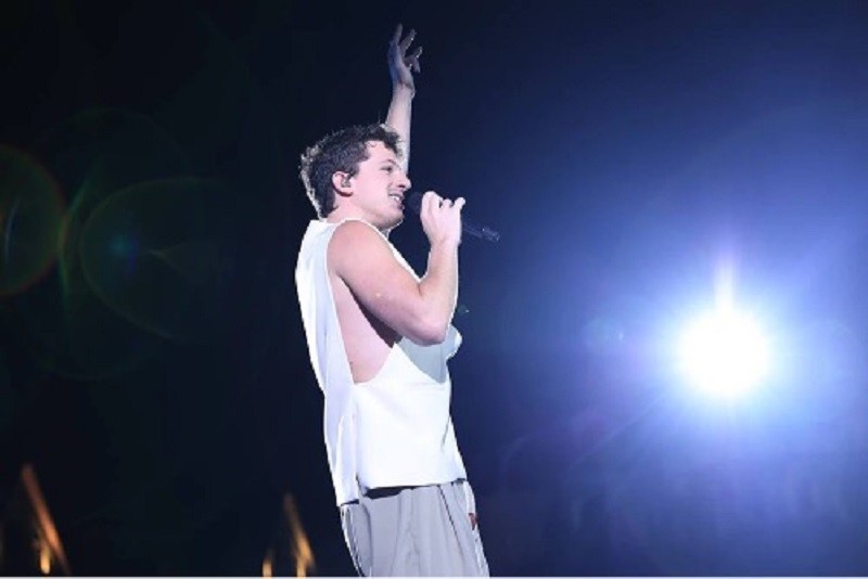 Hơn 8.000 khán giả “cháy” suốt hơn 6 tiếng cùng Charlie Puth và dàn sao Việt tại 8Wonder - ảnh 5